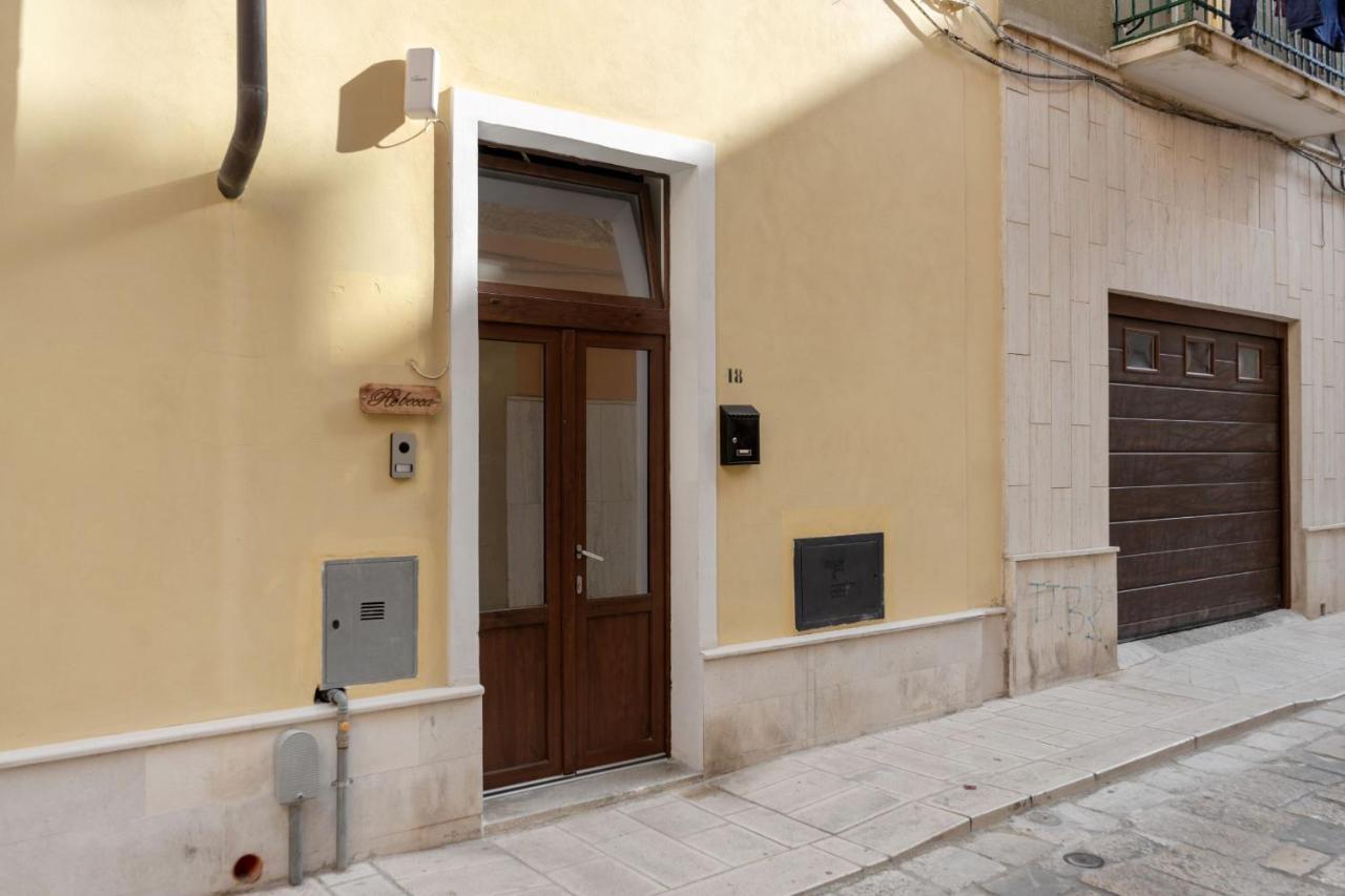 Casa Rebecca Apartment Brindisi Bagian luar foto