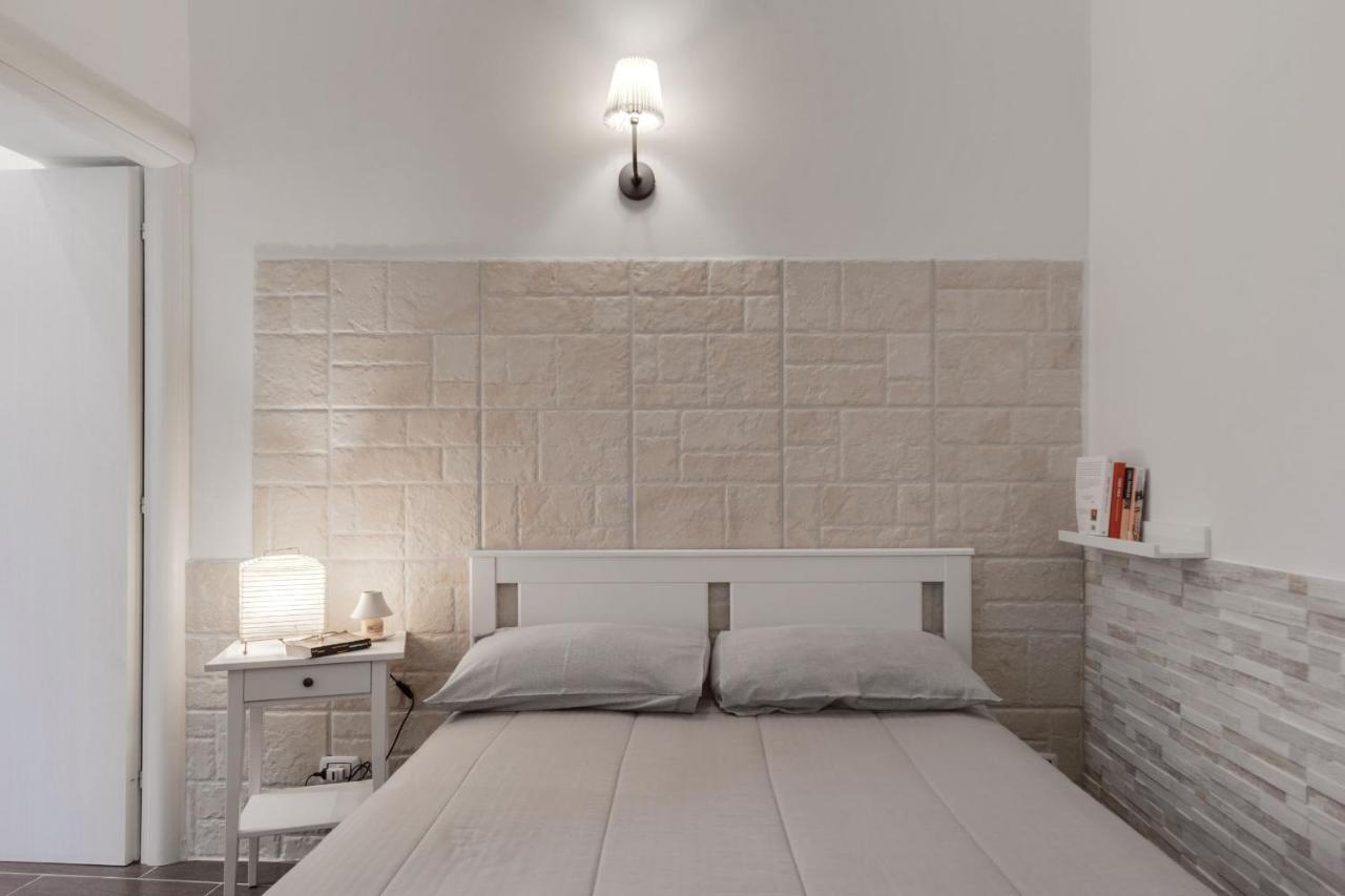 Casa Rebecca Apartment Brindisi Bagian luar foto