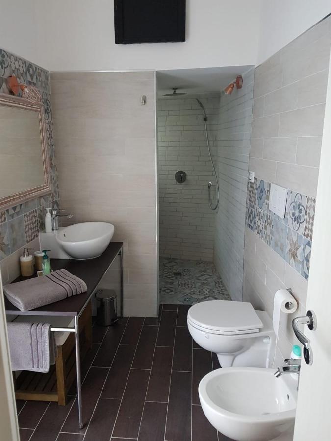 Casa Rebecca Apartment Brindisi Bagian luar foto
